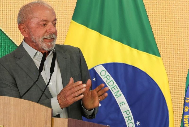 Lula planeja retomar viagens ao exterior após vitória eleitoral