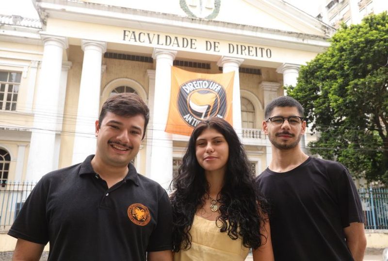 Ato de estudantes da UFF deu pontapé em mobilização por virada de Lula