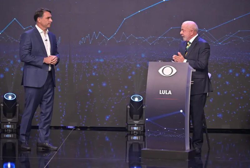 Campanha de Lula apresenta acordo com Flávio para abrir sigilos