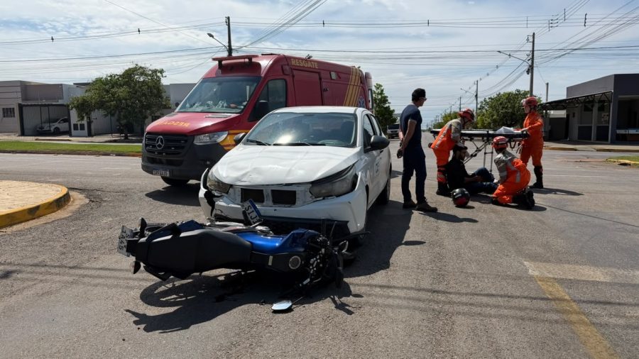 Carro da Águas de Sorriso se envolve em acidente com motocicleta após suposta invasão de preferencial