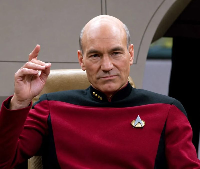 Morre Patrick Stewart, ícone de Star Trek e X-Men, aos 86 anos
