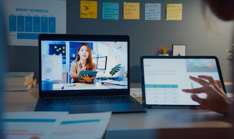 Como escolher uma plataforma de cursos online para investir na sua formação?