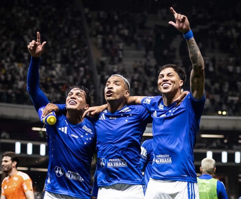 Cruzeiro vence Atlético-MG com gol relâmpago de Kaio Jorge