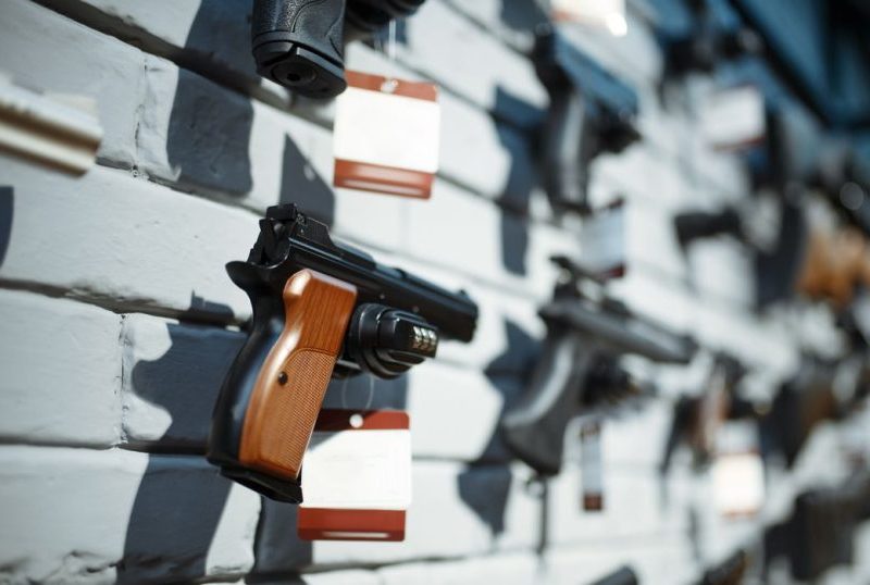 Golpe de curso militar falso para compra ilegal de armas