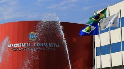 ALMT vota veto dos pais na escola e regras de reserva legal