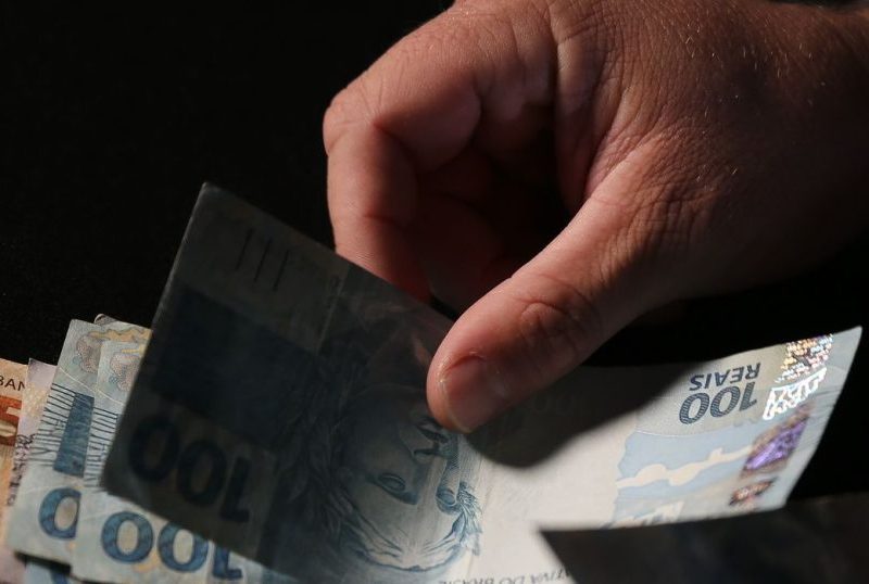 Dívida Pública sobe 0,97% em setembro e encosta em R$ 9,4 trilhões