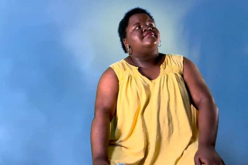 D’Leesa: conheça a cantora que viralizou e vem ao Brasil