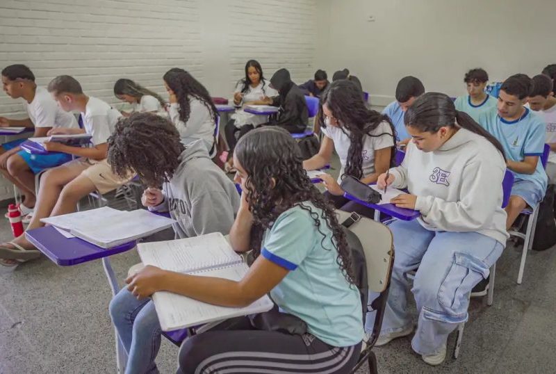 Estudantes de escolas públicas querem ensino e aprendizagem melhores