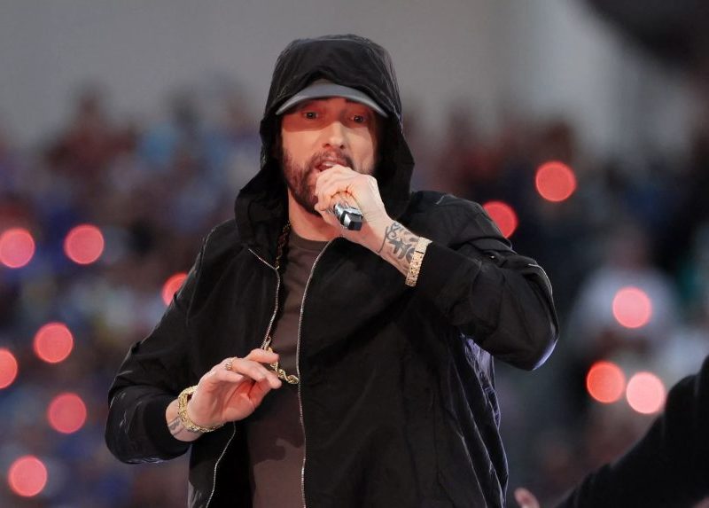 Ex-funcionário confessa roubo e venda de músicas inéditas do rapper Eminem na internet