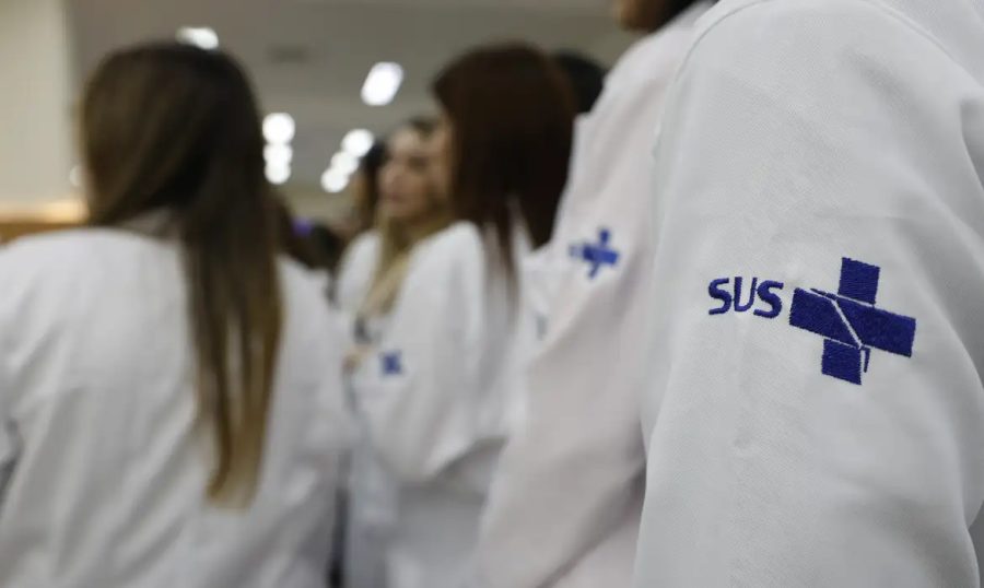 Exame feito em clínica particular poderá valer no SUS; projeto aprovado na Câmara vai ao Senado