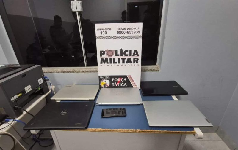 Força Tática recupera notebooks e celulares furtados de empresas em Sinop
