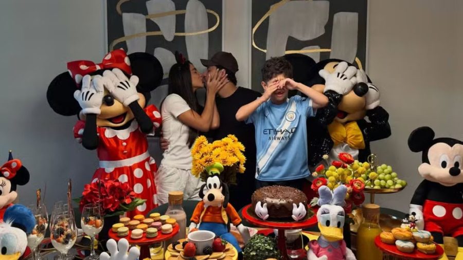 Gabriela Versiani surpreende filho de Murilo Huff com tema Disney