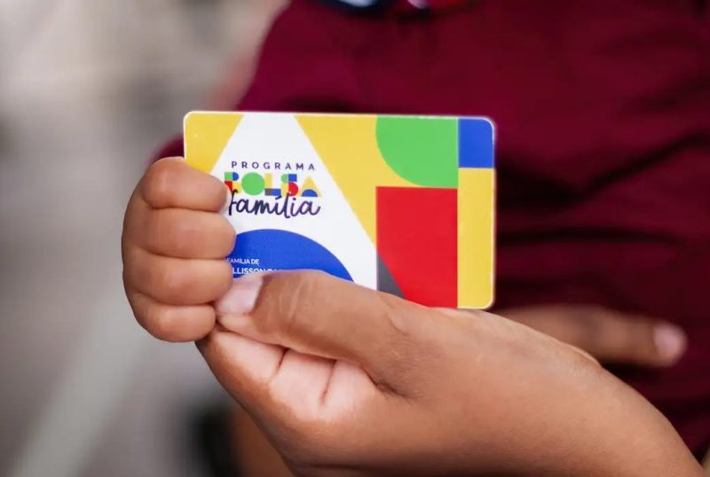 Governo combate fake news sobre Bolsa Família e escala 6×1