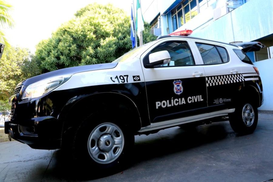 Homem é preso por ameaçar ex com foto de arma