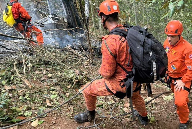 Justiça bloqueia R$ 10 milhões de empresa após queda de helicóptero
