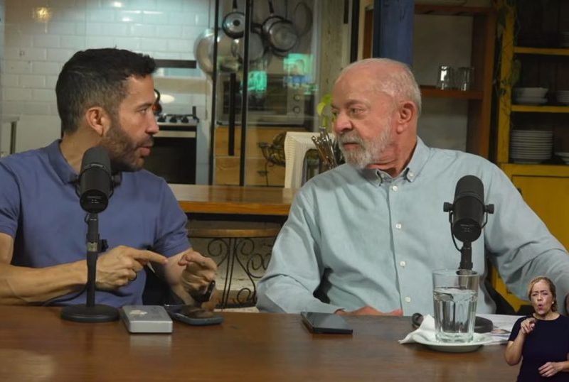Lula participa de live do “exército” e estimula ida de idosos às urnas