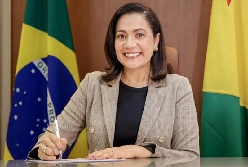 Mailza Assis é reeleita governadora do Acre