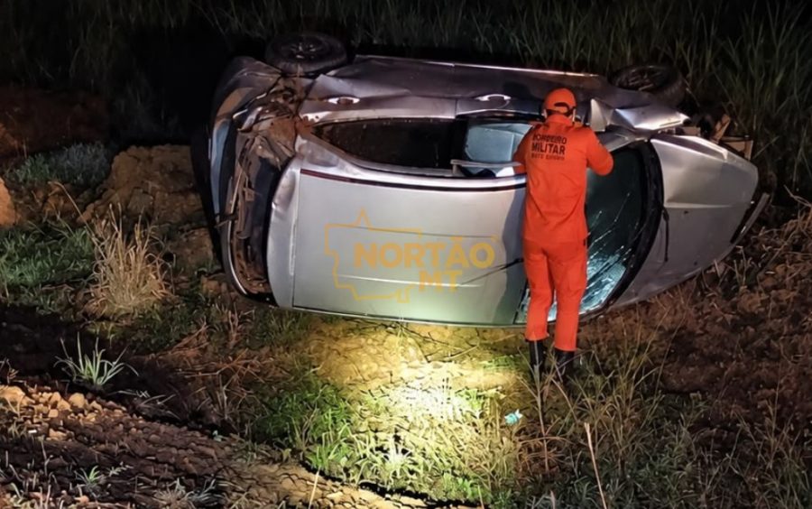 Motorista bate em vaca, perde controle de carro e capota na MT-242 em Sorriso