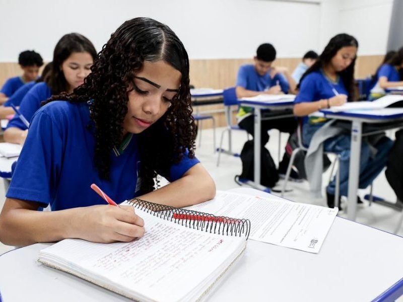 Movimenta Enem 2026: Seduc-MT prepara alunos da rede estadual