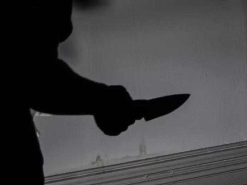 Mulher esfaqueia e mata marido em pátio de empresa em MT