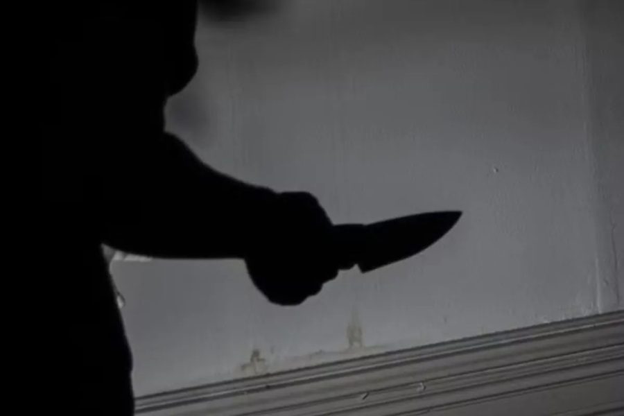 Mulher esfaqueia e mata marido em pátio de empresa em MT