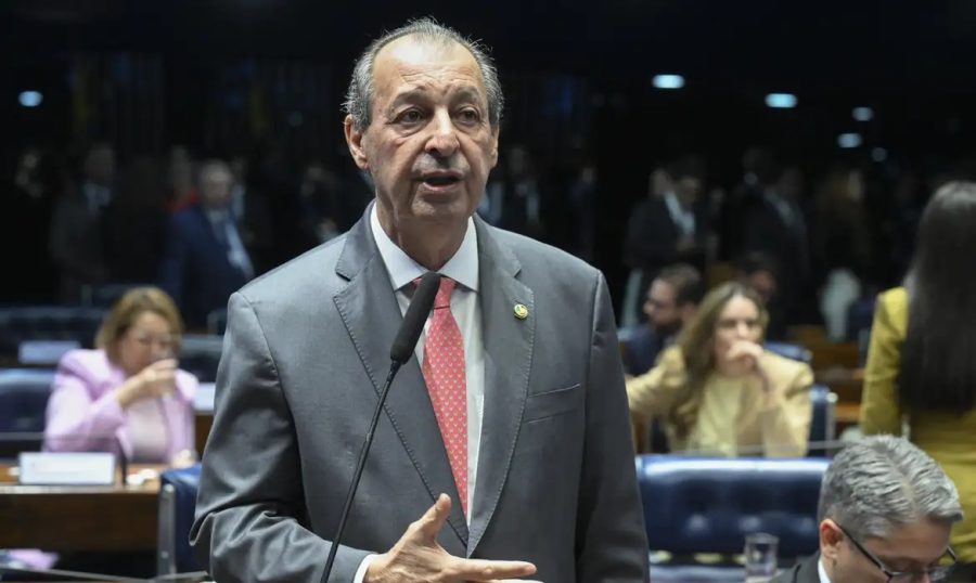 Omar Aziz é eleito governador do Amazonas