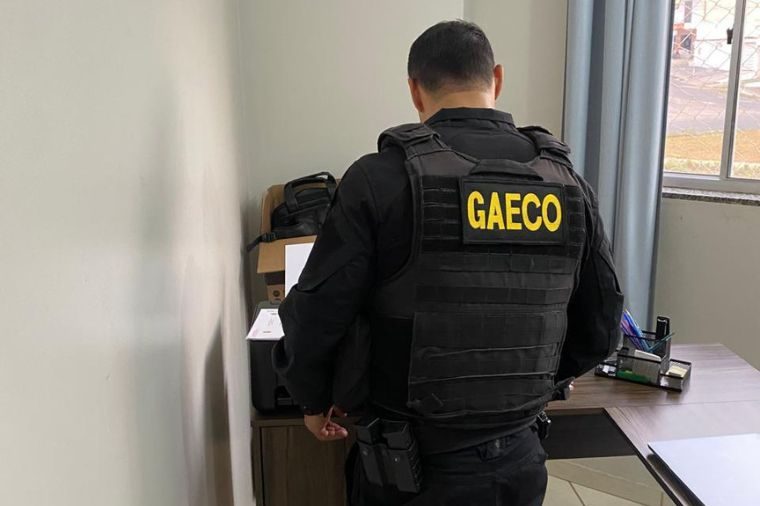Fraude em obras escolares de R$ 850 mil é alvo de operação