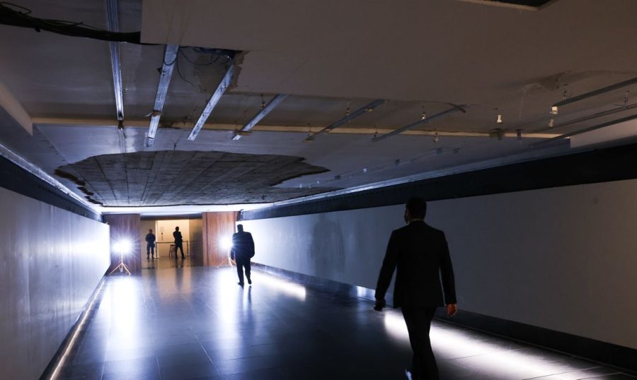 Teto de túnel na Câmara dos Deputados desaba nesta quarta-feira
