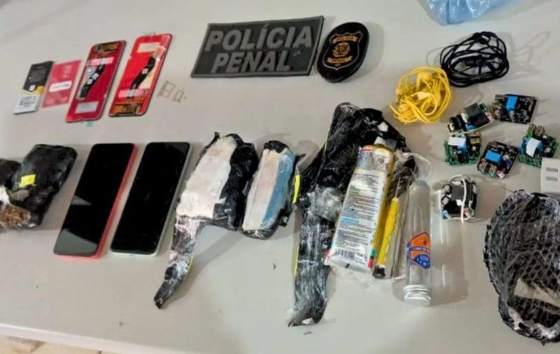 Policial penal e detento são presos por entrada de drogas e celulares em presídio de MT