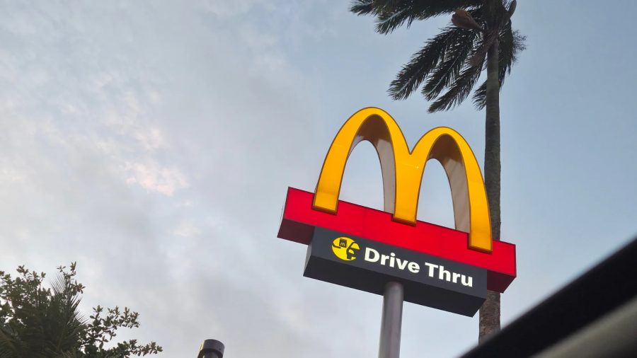 McDonald’s processado nos EUA por uso de IA em preços