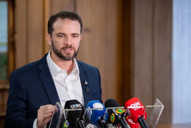 Previsão de superávit no Orçamento de 2027 está mantida, diz Durigan