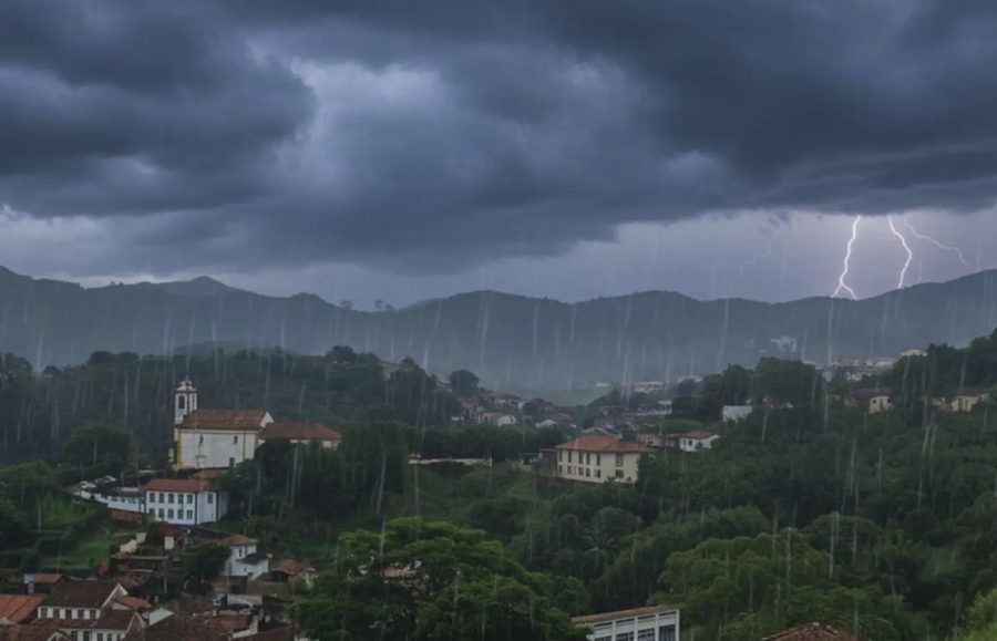 Previsão do Tempo: Ouro Preto/MG tem sábado de chuva isolada e máxima de 29°C