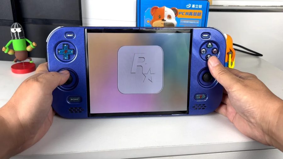 PS2 DUO transforma consoles quebrados em portátil dobrável