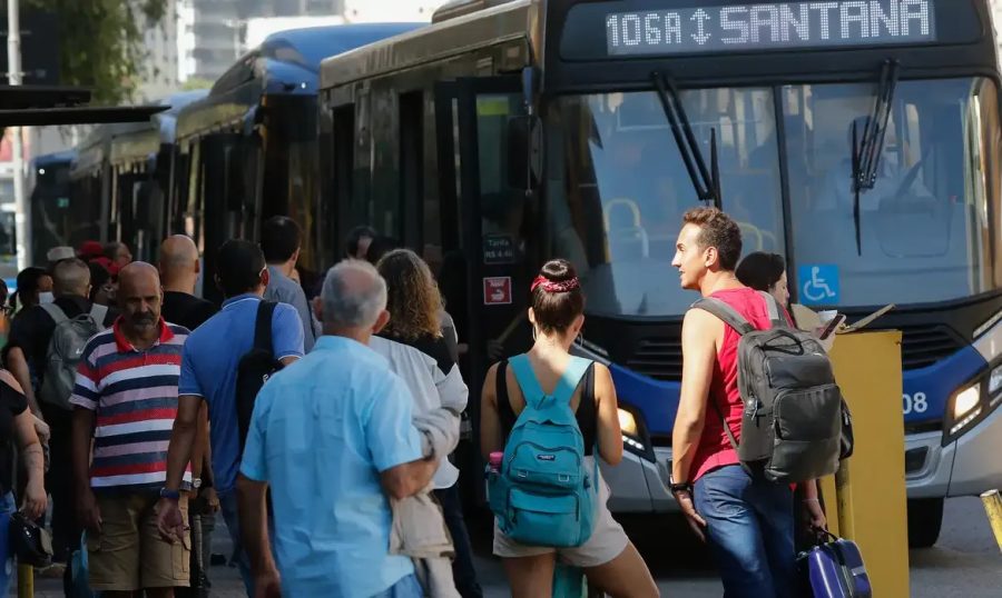 PT denuncia falta de ônibus em São Paulo durante eleição