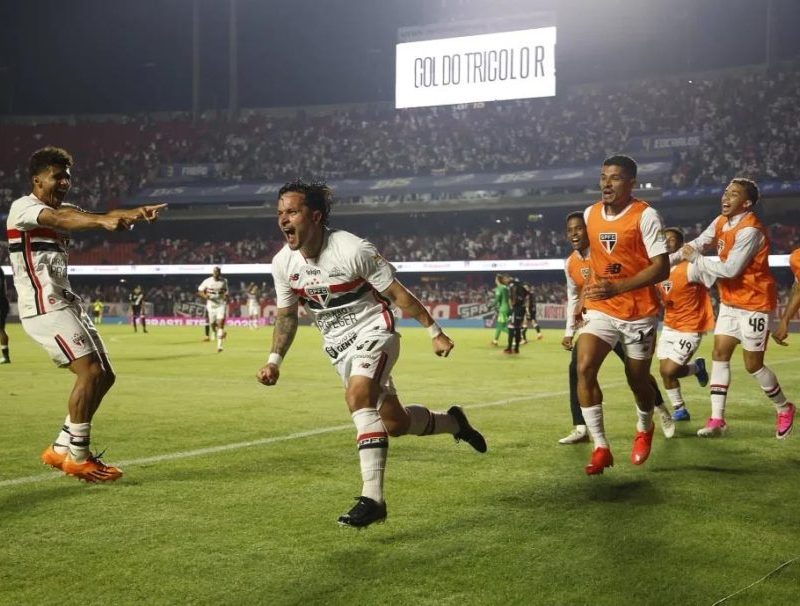 São Paulo vence o Vasco no Morumbis pelo Brasileirão