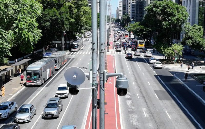 Vazamento no Smart Sampa expõe senhas e rostos em SP