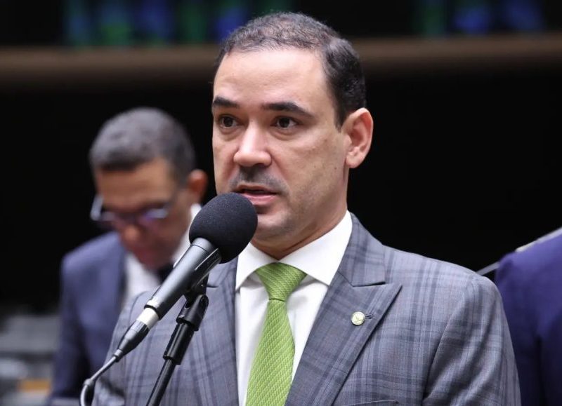Tocantins elege Vicentinho Júnior (PSDB) como governador