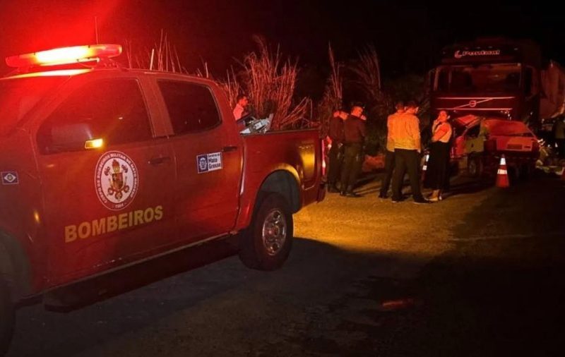 Tragédia na MT-140: 5 pessoas morrem em batida