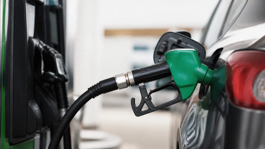 Governo zera impostos federais da gasolina por um mês