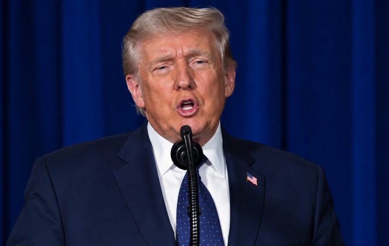 Trump diz que Lula pediu para não interferir nas eleições e chama resultado no Brasil de ‘vergonha’