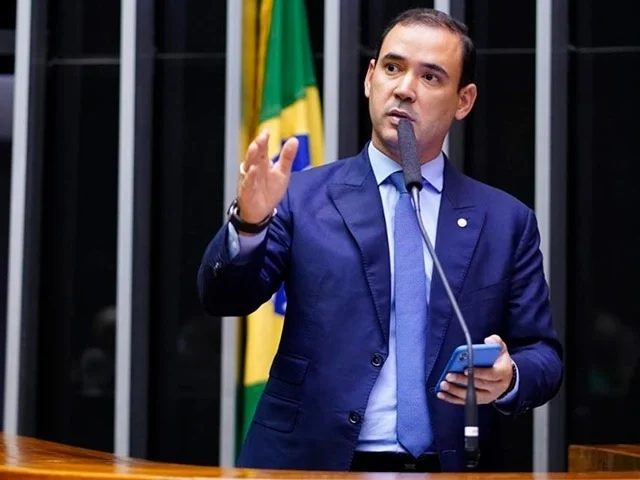 Vicentinho Júnior é eleito governador do Tocantins